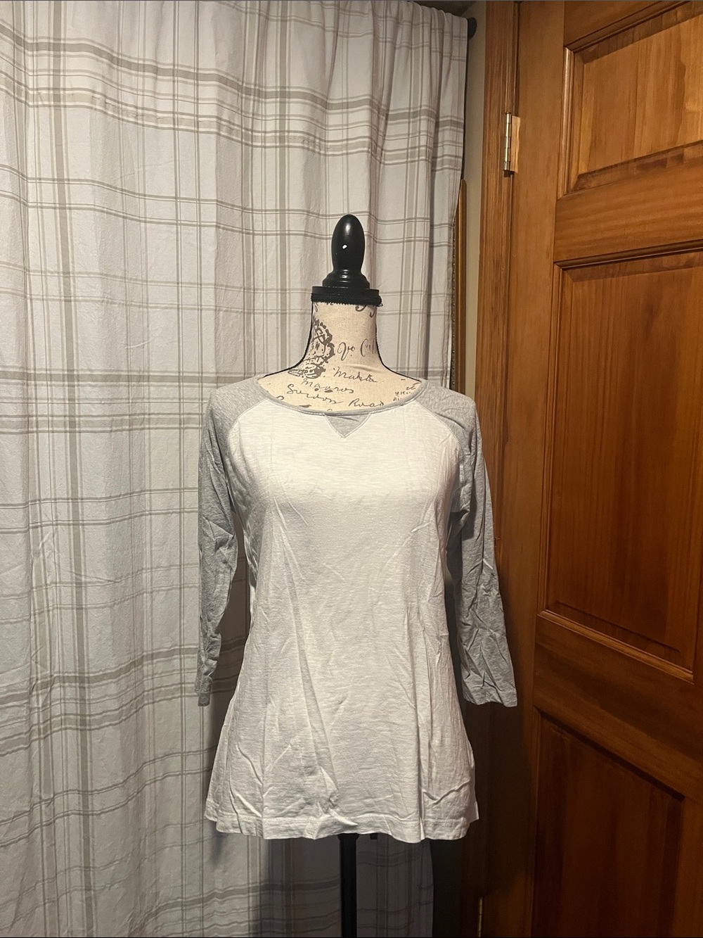 G.H. Bass & Co. Raglan 3/4 Sleeve Top